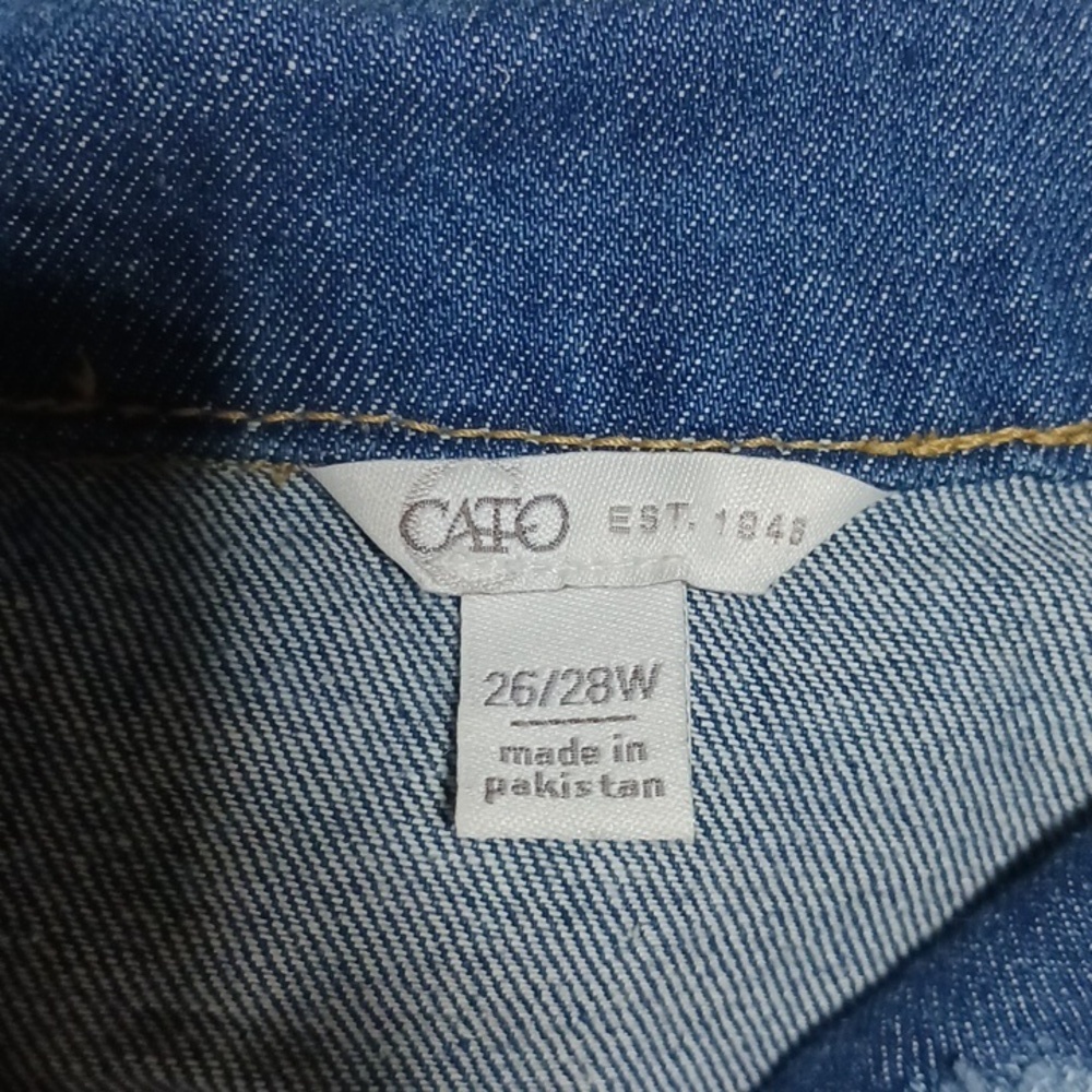 Cato distressed blue Jean jacket with diamonds/ pearls size 26-28 - Picture 5 of 9